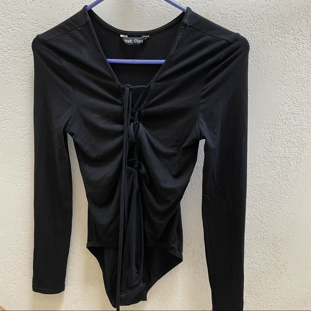 BLACK LACE UP BODYSUIT